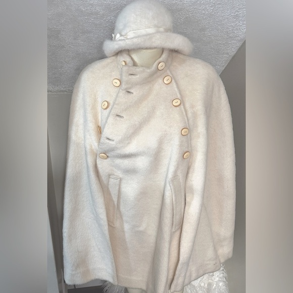 Jackets & Blazers - Vintage English Style Wool Cape with matching Hat